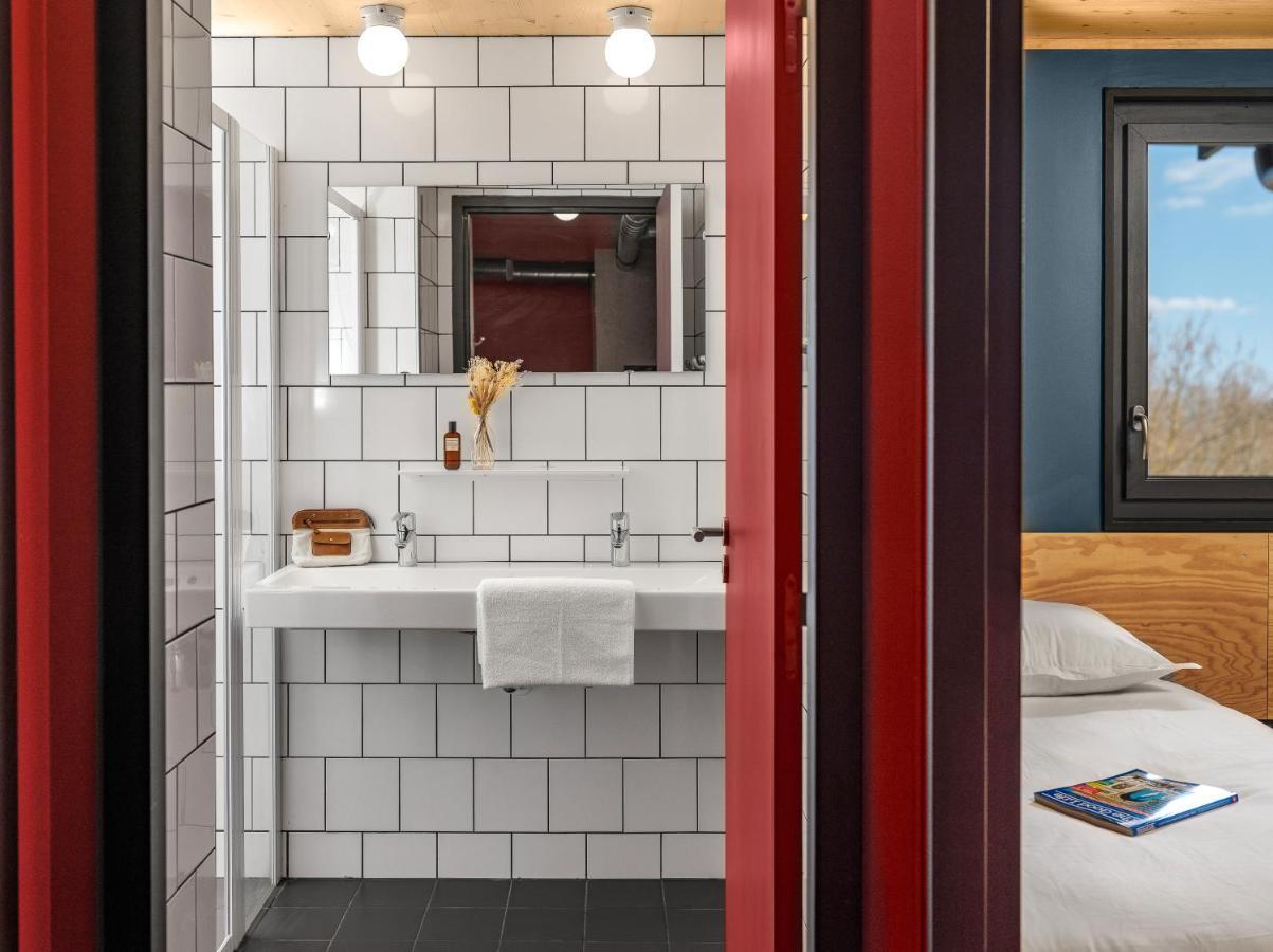 Eklo Lyon Hotel Venissieux Bagian luar foto